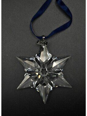 Swarovski Crystal Snowflake Ornament 2000 Limited Edition With Blue Ribbon